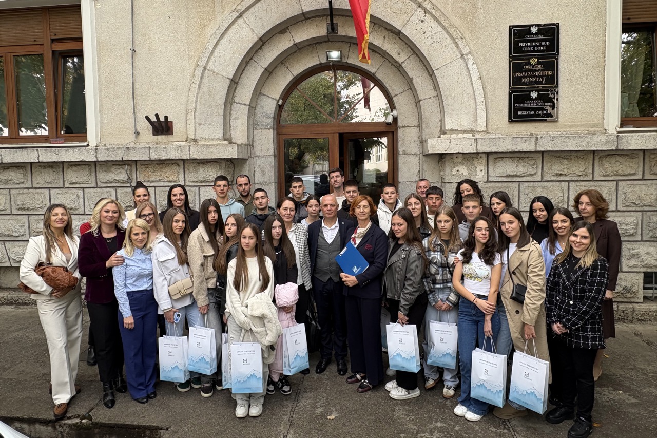 Fotogalerija posjete srednjoškolaca 1